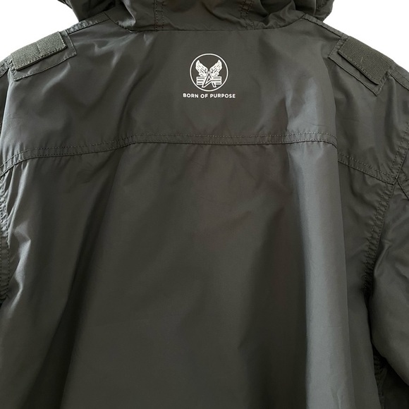 Men’s ALPHA INDUSTRIES Jacket - Picture 12 of 16